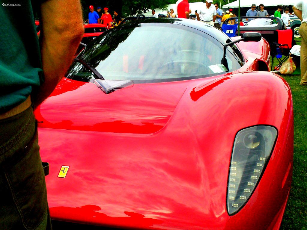 [http://i777.photobucket.com/albums/yy53/feathergreen/Classic%20and%20Exotics/Ferrari/PTDC0120.jpg]