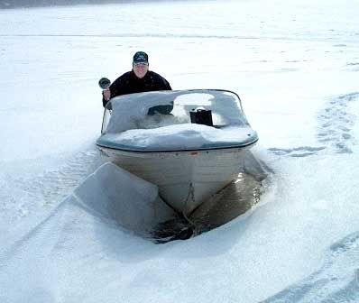 winter_boat_bg.jpg
