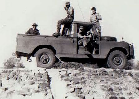 LandroverPATURuenyaRiver1969-1.jpg
