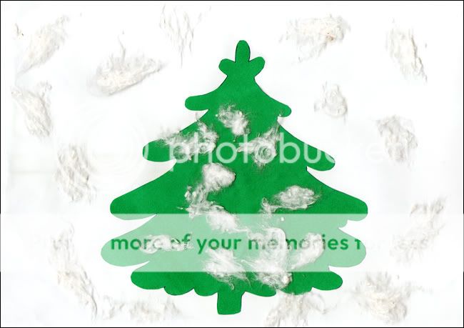 &#1050;&#1072;&#1090;&#1102;&#1096;&#1080;&#1085;&#1072; &#1077;&#1083;&#1086;&#1095;&#1082;&#1072; &#1074; &#1089;&#1085;&#1077;&#1075;&#1091;